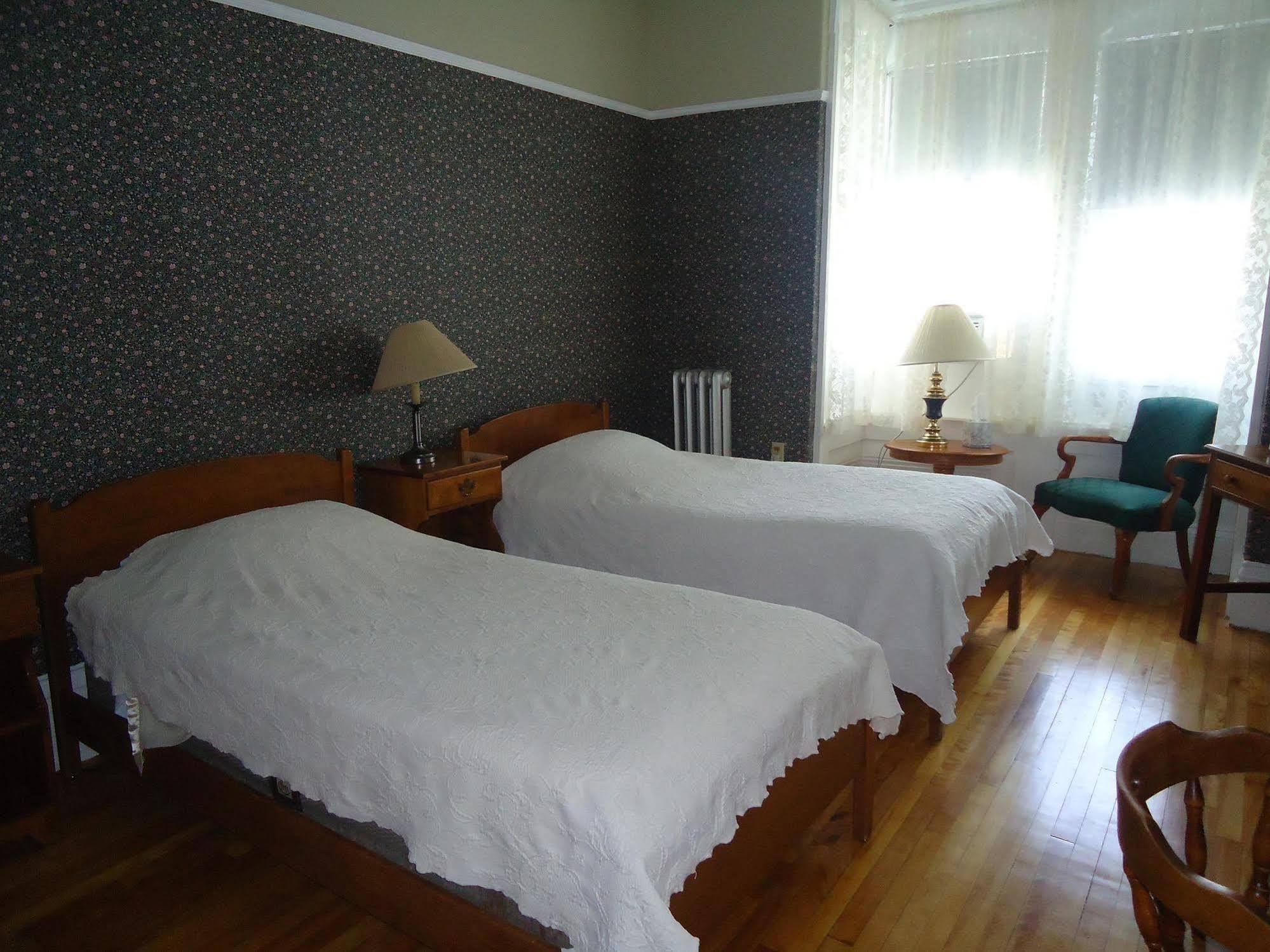 Thayers Inn Литлтон Экстерьер фото