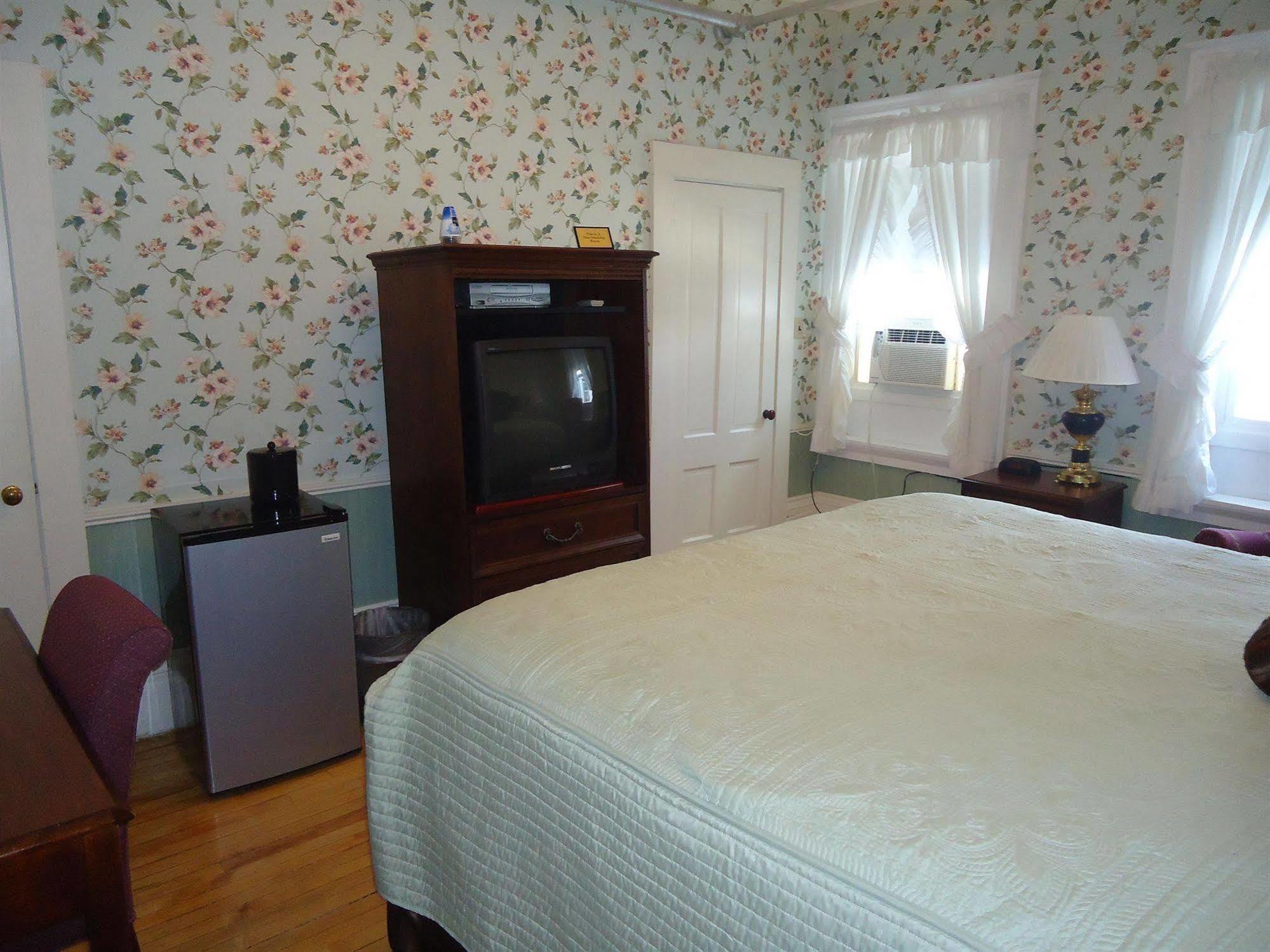 Thayers Inn Литлтон Экстерьер фото