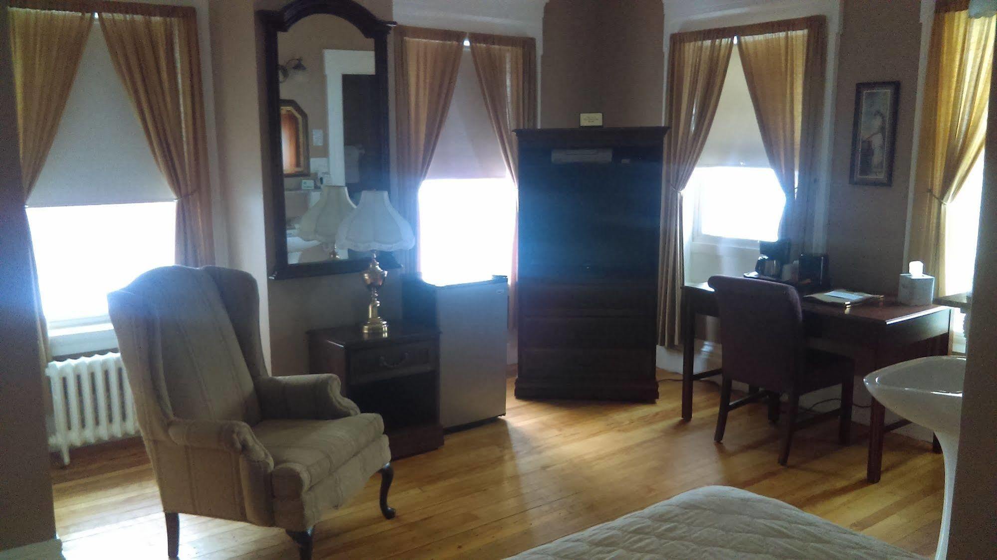 Thayers Inn Литлтон Экстерьер фото